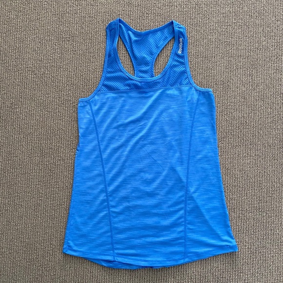 3 tanks included : Reebok/2XU/MPG Small fit - Picture 12 of 16